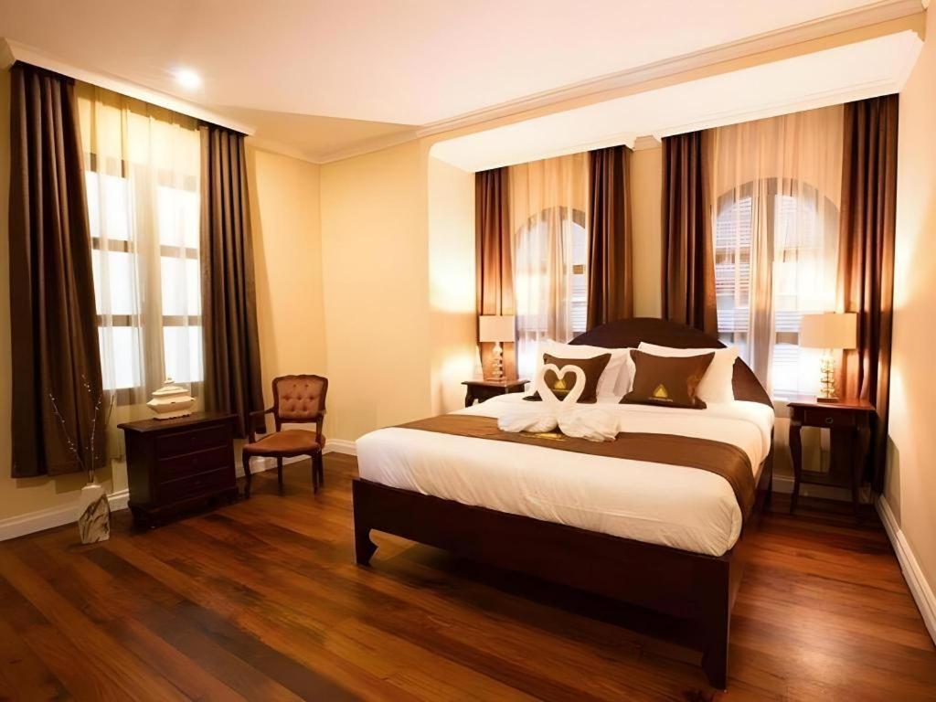 Le Luxe Boutique Hotel Вьентьян Экстерьер фото