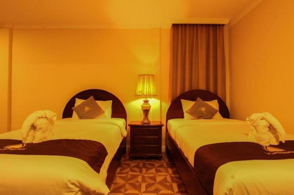 Le Luxe Boutique Hotel Вьентьян Экстерьер фото